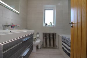 Photo 33- click for photo gallery